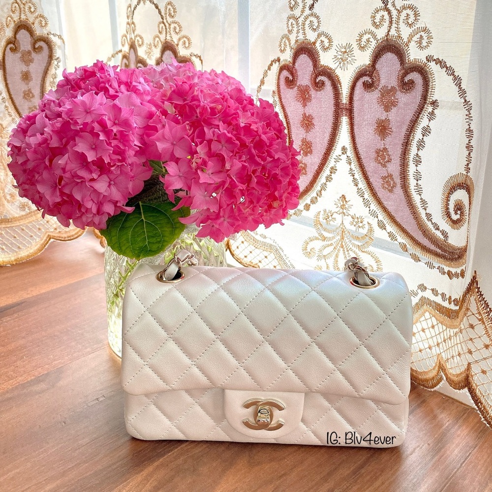 💗SOLD💗 Chanel 21S Iridescent Ivory Mini Calfskin